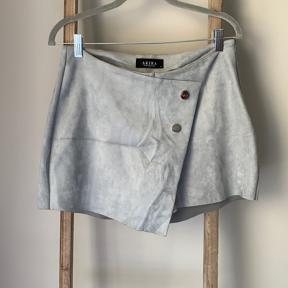 AKIRA NWT Light Blue Skort, Size Medium